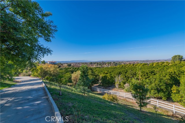 Detail Gallery Image 4 of 62 For 45240 Los Caballos Rd, Temecula,  CA 92592 - 5 Beds | 5/2 Baths