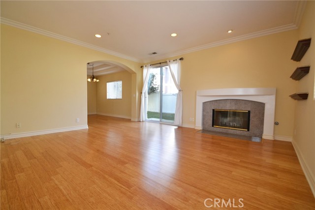 Detail Gallery Image 2 of 23 For 2203 Harriman Ln #B,  Redondo Beach,  CA 90278 - 4 Beds | 2/1 Baths