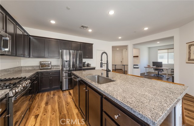 1689 Redbud Avenue, Banning CA: https://media.crmls.org/medias/772a73bc-0e0f-49bc-ab32-7d6561e997bb.jpg