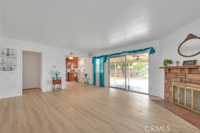 1766 W Catalpa Avenue, Anaheim CA: https://media.crmls.org/medias/772acbab-267b-4fff-a5d6-201c1710cd38.jpg