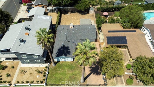 22151 Ingomar Street, Canoga Park CA: https://media.crmls.org/medias/772b2d4b-8bdd-4ce7-abd0-1a67f63c55c0.jpg