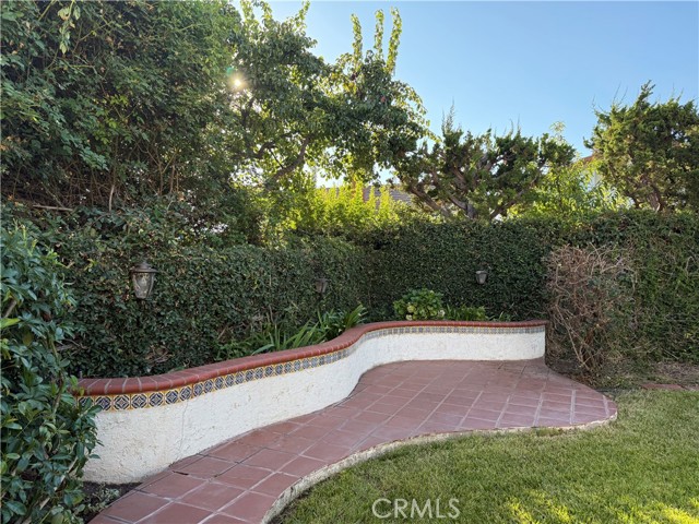 Detail Gallery Image 25 of 28 For 19 Alameda, Irvine,  CA 92620 - 5 Beds | 2/1 Baths