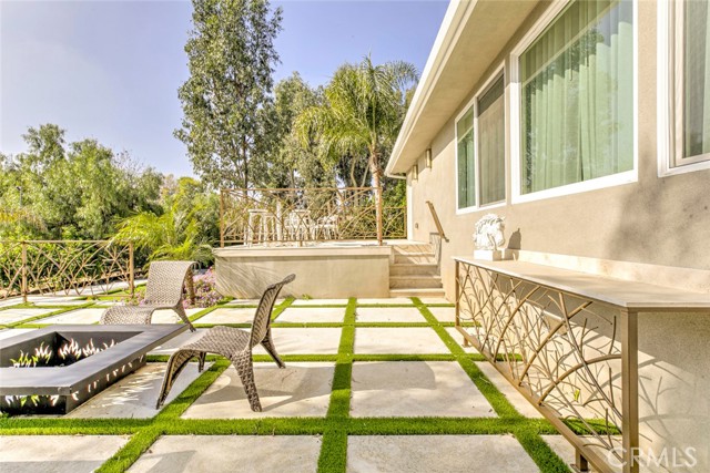 Detail Gallery Image 16 of 75 For 10555 Art St, Shadow Hills,  CA 91040 - 2 Beds | 3 Baths