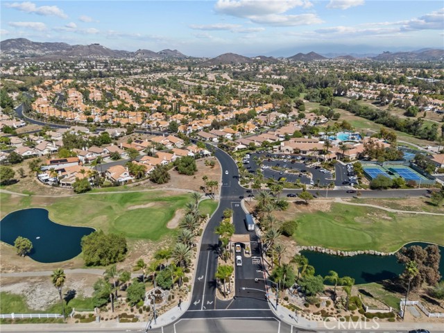 23727 Corte Andar, Temecula CA: https://media.crmls.org/medias/772c0dbd-af10-40ae-b47c-fd7f6008cef7.jpg