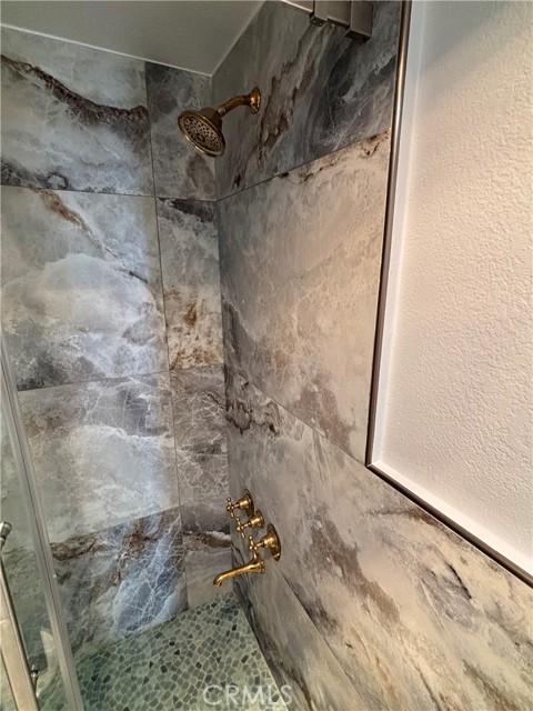 Detail Gallery Image 11 of 38 For 1230 E Ocean #303,  Long Beach,  CA 90802 - 2 Beds | 2 Baths