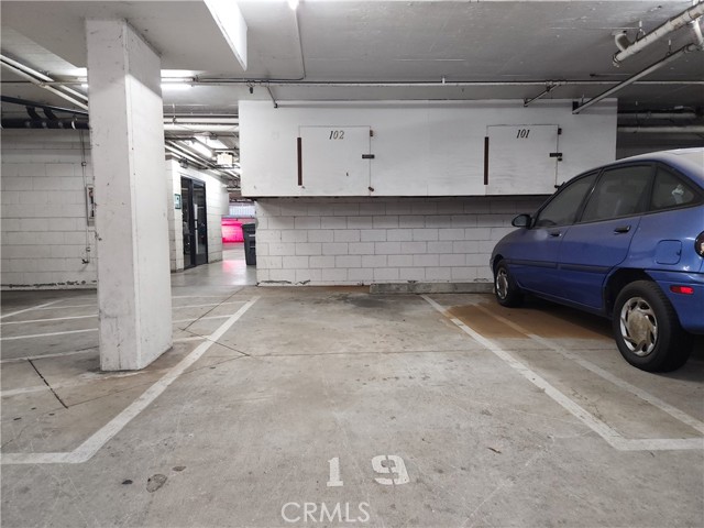 Detail Gallery Image 15 of 19 For 413 Hawthorne #102,  Glendale,  CA 91204 - 2 Beds | 2 Baths