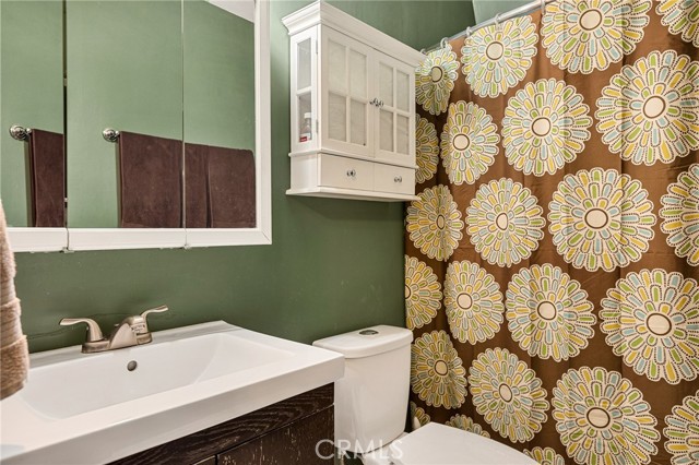 Detail Gallery Image 13 of 39 For 30941 Glen Oak, Running Springs,  CA 92382 - 3 Beds | 2 Baths