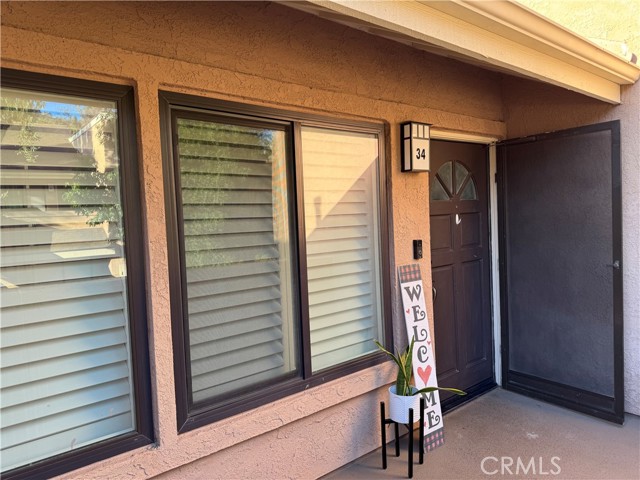 155 N Singingwood Street, Orange CA: https://media.crmls.org/medias/772e1534-4204-4186-b508-597c4bebd2ef.jpg