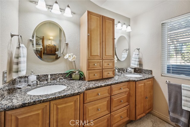 Image 20 of 50 For 6752 Laurelbrook Drive