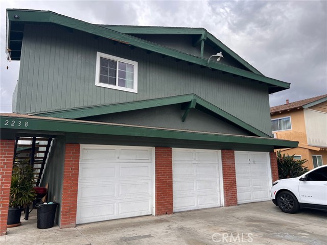 2238 S Center Street, Santa Ana CA: https://media.crmls.org/medias/772e8a6d-cf60-45a4-8847-c8fff43f53a8.jpg
