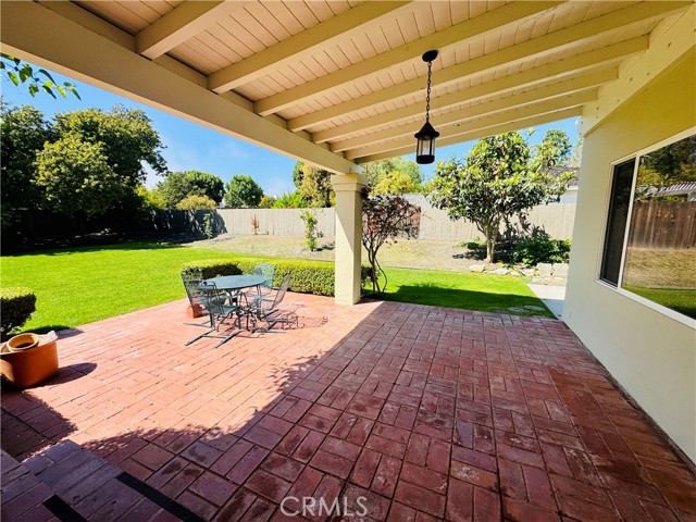 Detail Gallery Image 10 of 25 For 30 Misty Acres Rd, Rolling Hills Estates,  CA 90274 - 7 Beds | 4/1 Baths