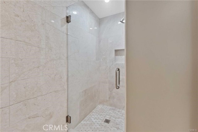 23625 Summit Drive, Calabasas CA: https://media.crmls.org/medias/772f5432-d2a6-4aa6-95e3-28ba0a105681.jpg