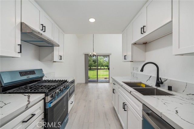 Detail Gallery Image 1 of 35 For 3180 Little Mountain Dr #D,  San Bernardino,  CA 92405 - 2 Beds | 2 Baths