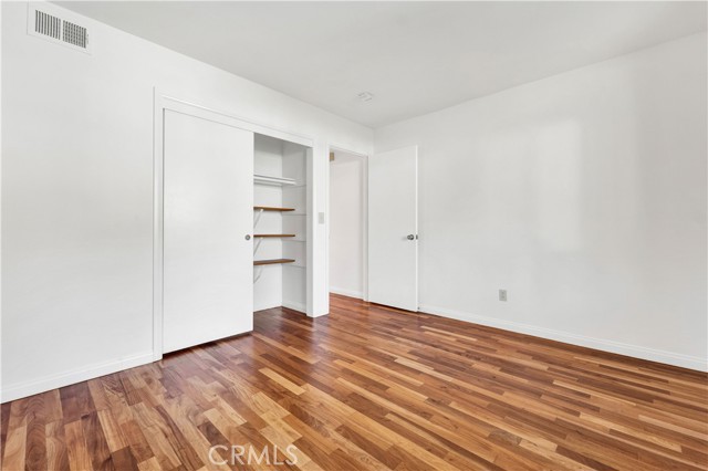 1611 Valecroft Avenue photo 6