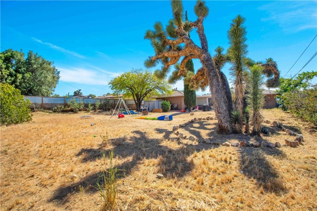 Detail Gallery Image 27 of 35 For 7565 Condalia Ave, Yucca Valley,  CA 92284 - 2 Beds | 1 Baths