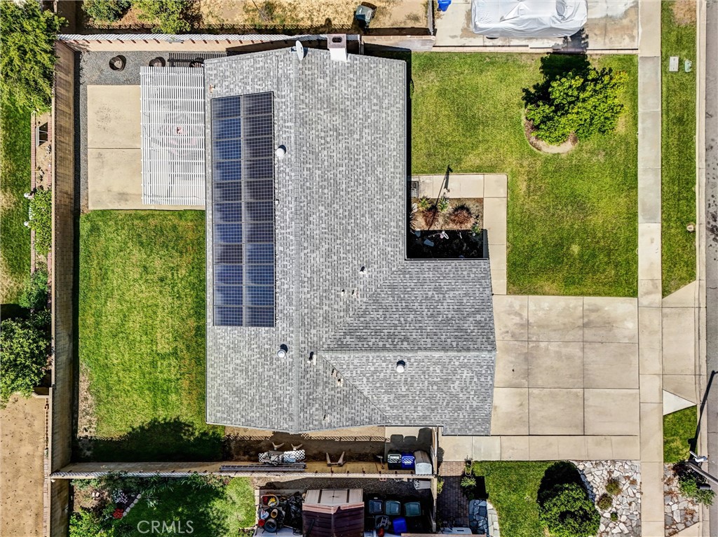 https://media.crmls.org/medias/7730357b-efd0-4912-8e17-b4ff777edb44.jpg?preset=X-Large