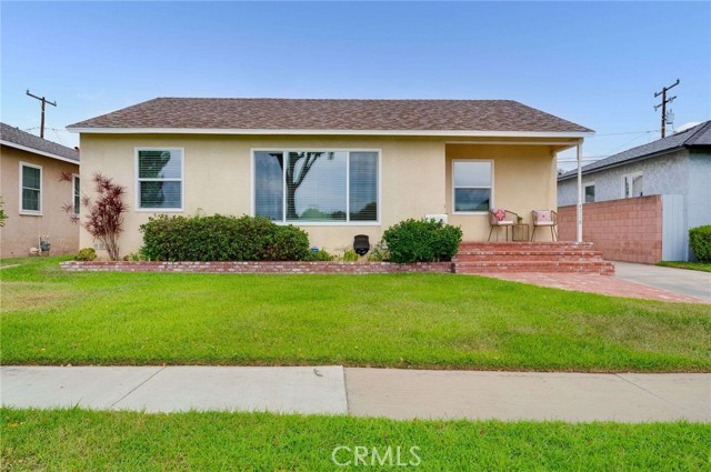 4718 Josie, Lakewood CA: https://media.crmls.org/medias/773056d0-4090-40d2-8a3c-bba078e47c8a.jpg
