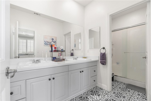 Detail Gallery Image 18 of 70 For 5149 Sammy Hagar, Fontana,  CA 92336 - 6 Beds | 4/1 Baths