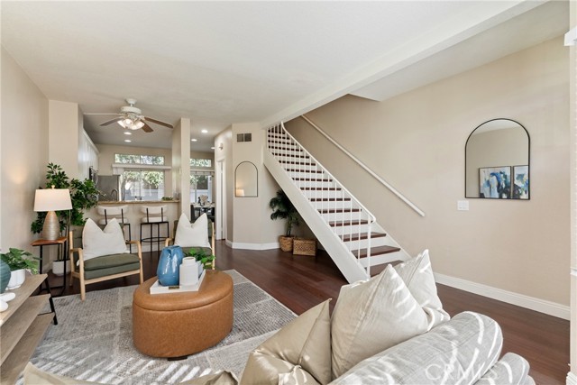 Detail Gallery Image 3 of 36 For 28305 Paseo El Siena #10,  Laguna Niguel,  CA 92677 - 2 Beds | 1/3 Baths