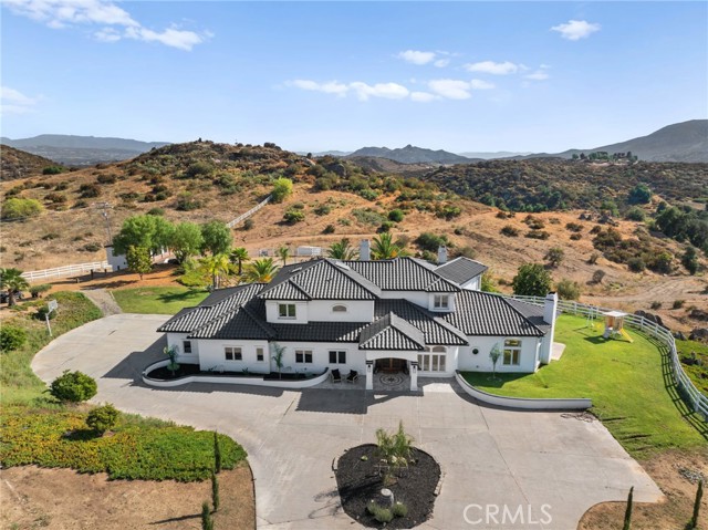 Detail Gallery Image 5 of 55 For 34105 Stage Rd, Temecula,  CA 92591 - 5 Beds | 3/1 Baths