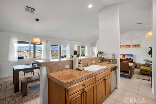 Detail Gallery Image 15 of 55 For 62201 Crestview Dr, Joshua Tree,  CA 92252 - 3 Beds | 2 Baths