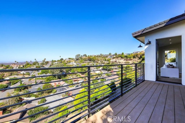 Detail Gallery Image 52 of 57 For 3059 Cresta Way, Laguna Beach,  CA 92651 - 5 Beds | 4/1 Baths