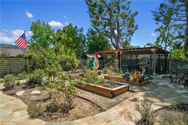 319 Cheerful Court, Simi Valley CA: https://media.crmls.org/medias/773426b3-c798-4d32-98ec-5bafd1985d3f.jpg