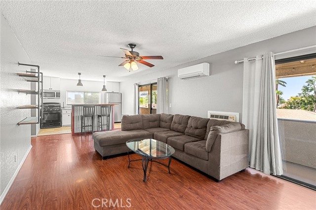 12596 Ross Avenue, Chino CA: https://media.crmls.org/medias/7734a991-9884-4156-9512-274b0fb5ce4d.jpg