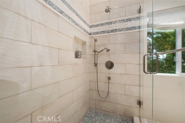 26112 Calle Cresta, Mission Viejo CA: https://media.crmls.org/medias/7734bc7c-a89b-424e-9a86-1443e5c022a9.jpg
