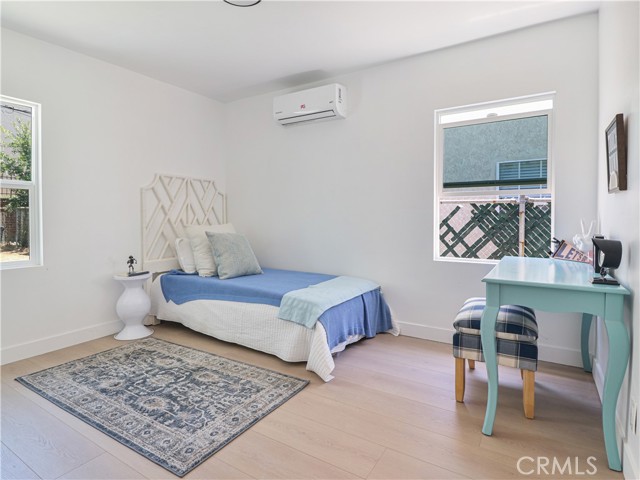 13918 Flallon Avenue, Norwalk CA: https://media.crmls.org/medias/77352755-c3d0-40fb-98b1-a756748ee3a1.jpg