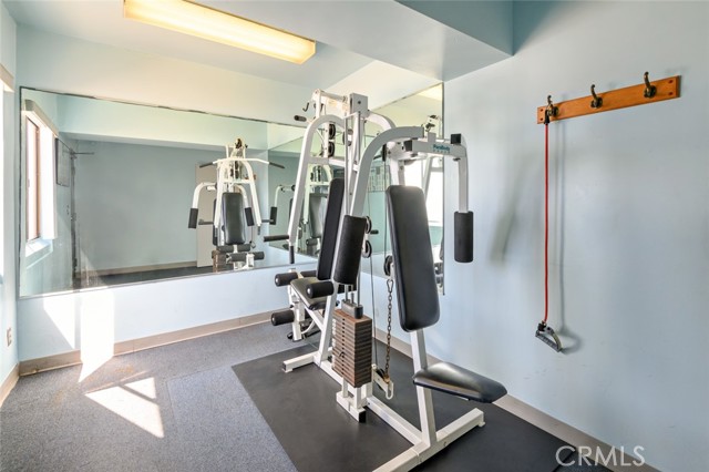 Detail Gallery Image 19 of 28 For 721 Esplanade #301,  Redondo Beach,  CA 90277 - 2 Beds | 2 Baths