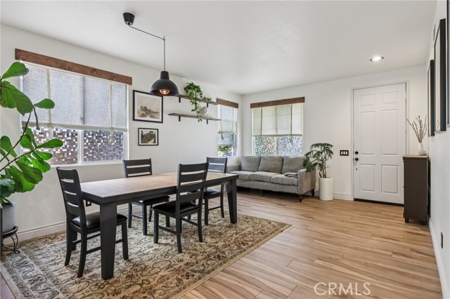 Detail Gallery Image 4 of 39 For 31675 Brisa Ct, Murrieta,  CA 92563 - 5 Beds | 3 Baths