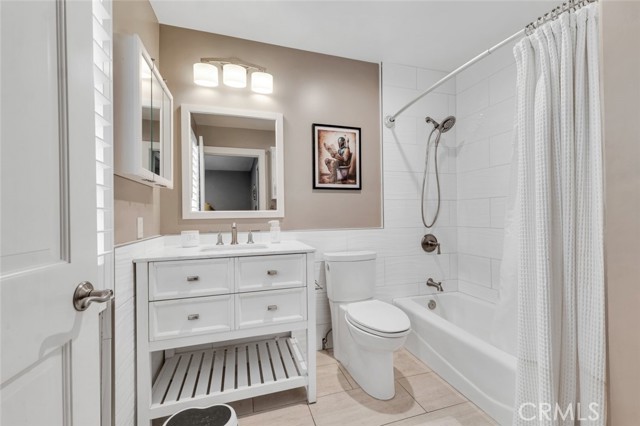 Detail Gallery Image 24 of 75 For 22544 N Summit Ridge Cir, Chatsworth,  CA 91311 - 5 Beds | 6/1 Baths