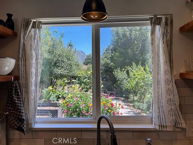 Detail Gallery Image 7 of 19 For 3816 Hartung Ct, Newbury Park,  CA 91320 - 4 Beds | 2/1 Baths