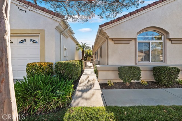 Detail Gallery Image 4 of 70 For 40164 via Marisa, Murrieta,  CA 92562 - 3 Beds | 2 Baths