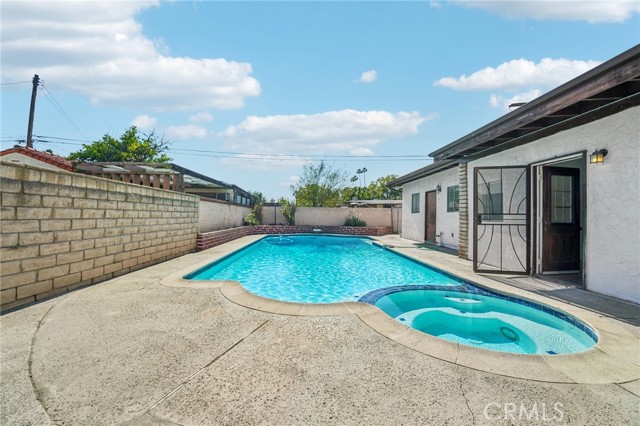 3098 N Arrowhead Avenue, San Bernardino CA: https://media.crmls.org/medias/7737265d-55aa-4241-a4cd-1a2e09d0ef7d.jpg