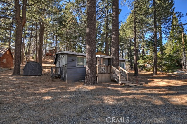 Detail Gallery Image 2 of 27 For 33353 Yukon Dr, Green Valley Lake,  CA 92341 - 2 Beds | 1 Baths