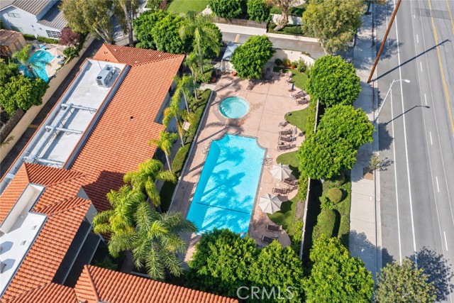 12720 Burbank, 305 photo 29