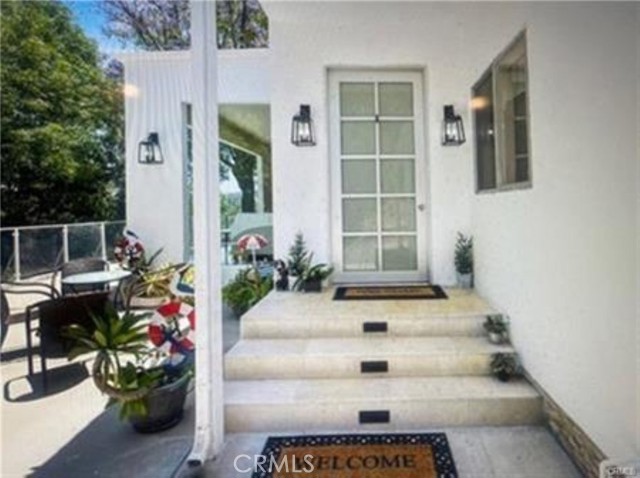 Detail Gallery Image 19 of 25 For 5353 Shirley Ave, Tarzana,  CA 91316 - 5 Beds | 4 Baths