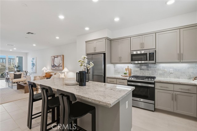 Detail Gallery Image 11 of 32 For 45235 Wisdom Road #1003,  Fremont,  CA 94538 - 4 Beds | 3 Baths