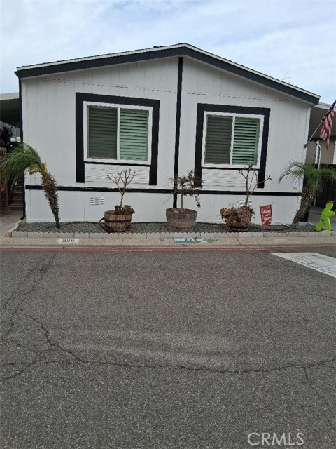 4901 Green River, Corona CA: https://media.crmls.org/medias/77394026-61df-4f02-ac11-b58a1ddb3837.jpg
