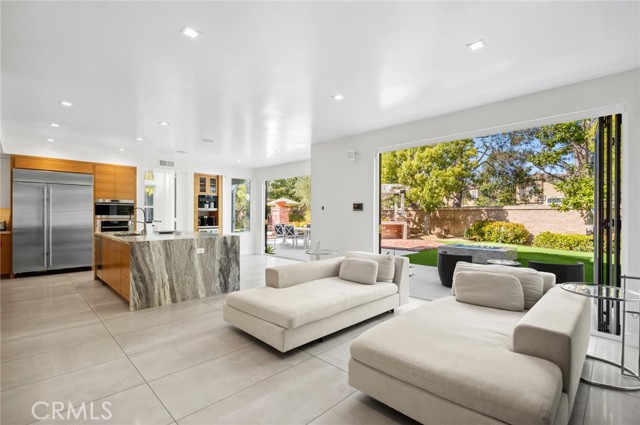 3 Bridgeport Road, Newport Coast CA: https://media.crmls.org/medias/773999b4-6f7a-46a2-97fd-8e74cfcd423c.jpg