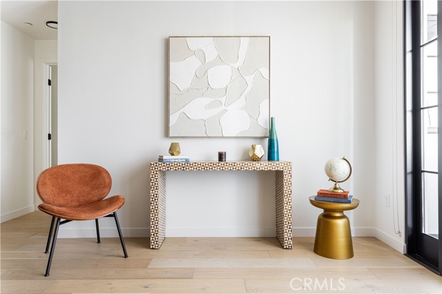 Detail Gallery Image 4 of 34 For 1333 S Orange Grove Ave #109,  Los Angeles,  CA 90019 - 2 Beds | 2 Baths