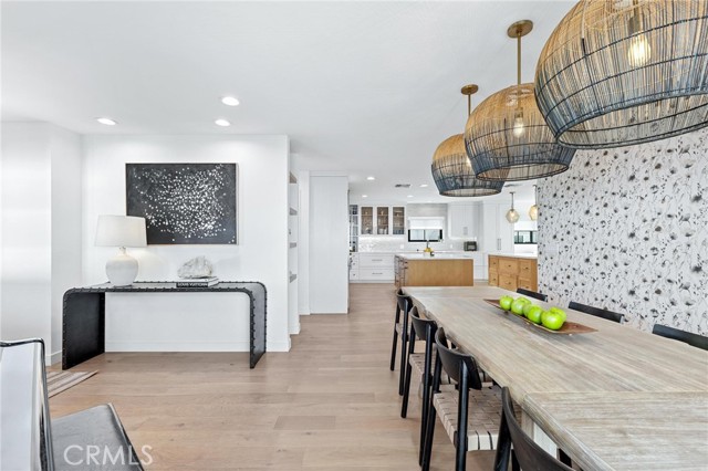 Detail Gallery Image 6 of 59 For 1707 10th St, Manhattan Beach,  CA 90266 - 4 Beds | 2/2 Baths