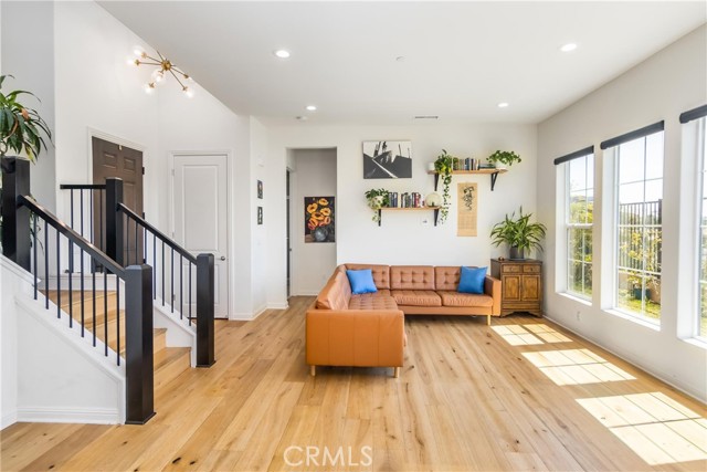 Detail Gallery Image 13 of 27 For 20724 W Beech Cir, Porter Ranch,  CA 91326 - 4 Beds | 3 Baths