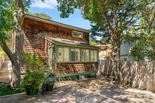 1560 Emerson Road, Cambria CA: https://media.crmls.org/medias/773adb69-1549-4c97-a320-d0fd4522dc40.jpg