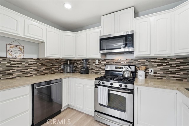 Detail Gallery Image 21 of 47 For 5017 W 118th Pl, Hawthorne,  CA 90250 - 5 Beds | 3 Baths