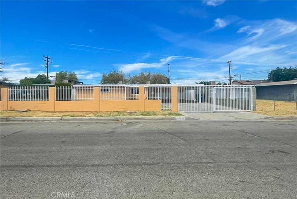 44739 3rd Street E