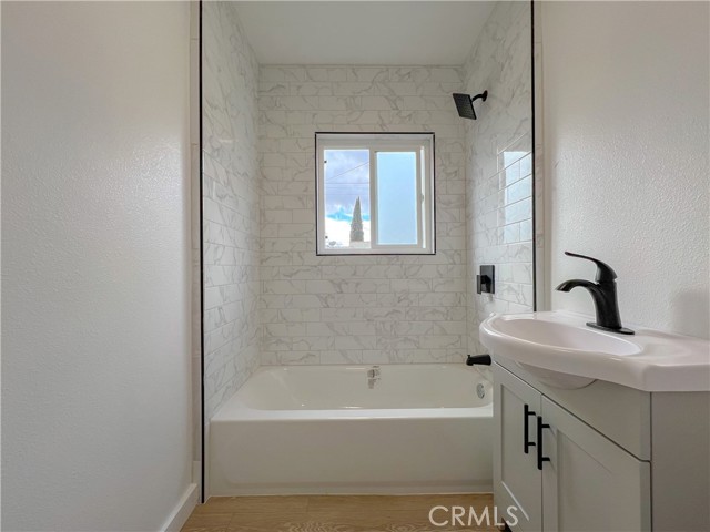 350 Cedar Street, Compton, California 90220, 3 Bedrooms Bedrooms, ,2 BathroomsBathrooms,Single Family Residence,For Sale,Cedar,EV24041893