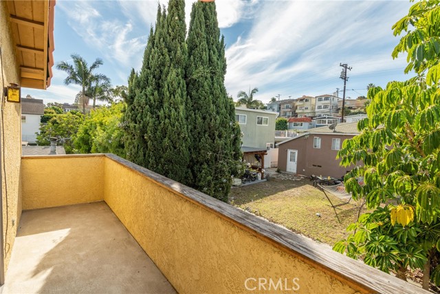 1733 Goodman Avenue, Redondo Beach, California 90278, 3 Bedrooms Bedrooms, ,2 BathroomsBathrooms,Residential,Sold,Goodman,SB22239924